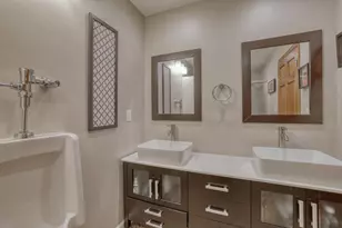 N29W26677 Peterson Dr, Pewaukee, WI 53072 - Photo 19