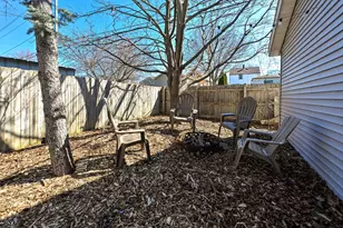 2442 S 78th St, West Allis, WI 53219 - Photo 31