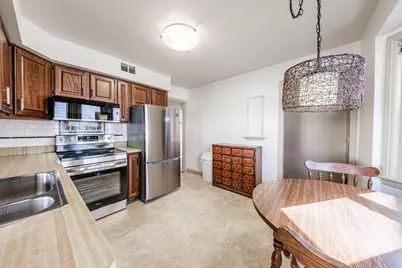 1321 S 115th St, West Allis, WI 53214 - Photo 13