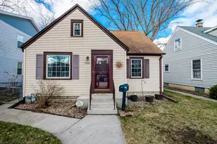 1321 S 115th St, West Allis, WI 53214 - Photo 3