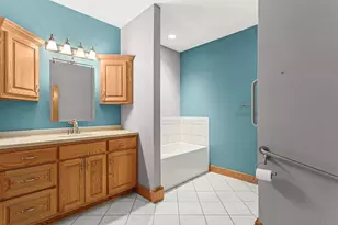 1568 E Gate Dr, Watertown, WI 53094 - Photo 27