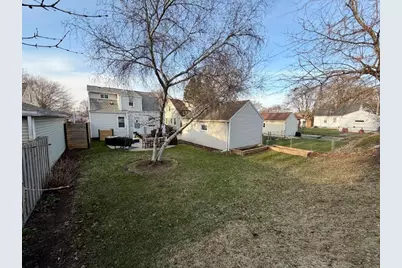 1547 E Tripoli Ave, Milwaukee, WI 53207 - Photo 25