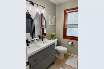 1547 E Tripoli Ave, Milwaukee, WI 53207 - Photo 11