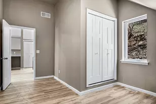 180 S Hill St, Fountain City, WI 54629 - Photo 23