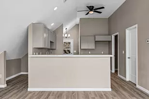 180 S Hill St, Fountain City, WI 54629 - Photo 17