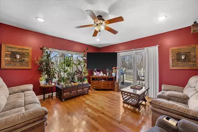 W1689  County J Rd, Mukwonago, WI 53149 - Photo 9