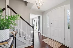 3695 Mary Cliff Ln, Brookfield, WI 53005 - Photo 3