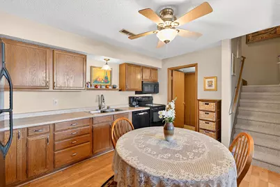 N74W23475  Water Tower Ct #E2, Sussex, WI 53089 - Photo 15