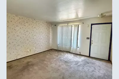 6118 W Port Ave, Milwaukee, WI 53223 - Photo 3