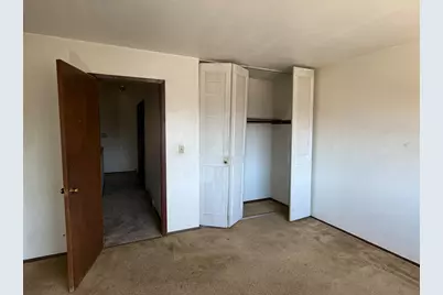 6118 W Port Ave, Milwaukee, WI 53223 - Photo 11