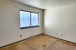 6118 W Port Ave, Milwaukee, WI 53223 - Photo 9