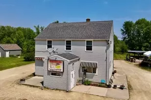 3172 N Riverside Dr, Saukville, WI 53080 - Photo 1