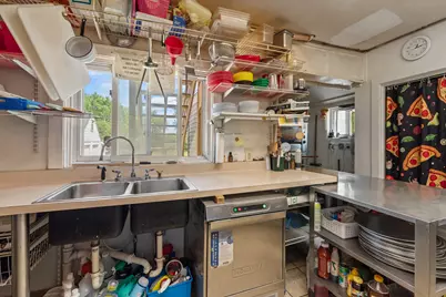 3172 N Riverside Dr, Saukville, WI 53080 - Photo 15