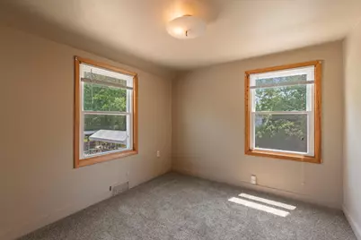 3172 N Riverside Dr, Saukville, WI 53080 - Photo 29