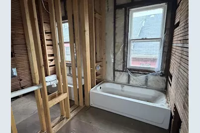 2334 N 9th St, Milwaukee, WI 53206 - Photo 15