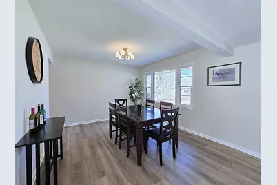 519 W Montclaire Ave, Glendale, WI 53217 - Photo 15