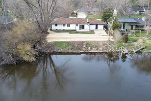 519 W Montclaire Ave, Glendale, WI 53217 - Photo 3