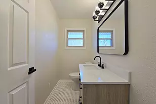 519 W Montclaire Ave, Glendale, WI 53217 - Photo 41