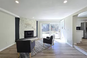 519 W Montclaire Ave, Glendale, WI 53217 - Photo 27