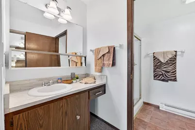 1659 S Carriage Ln #8, New Berlin, WI 53151 - Photo 13