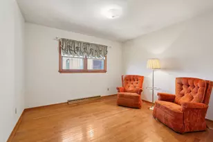 3945 E Holmes Ave, Cudahy, WI 53110 - Photo 15