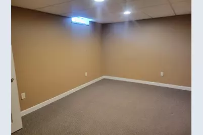 13600 W Forest Knoll Dr, New Berlin, WI 53151 - Photo 37