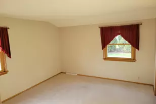 13600 W Forest Knoll Dr, New Berlin, WI 53151 - Photo 15