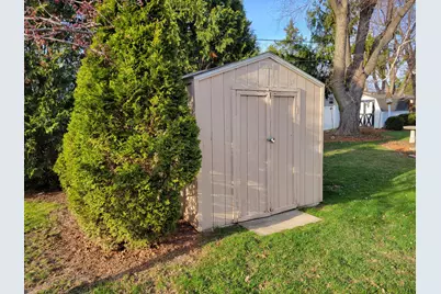 13600 W Forest Knoll Dr, New Berlin, WI 53151 - Photo 35