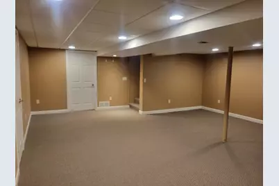 13600 W Forest Knoll Dr, New Berlin, WI 53151 - Photo 39