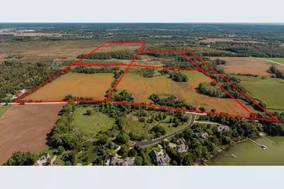 329 S Golden Lake Rd, Summit, WI 53066 - Photo 9