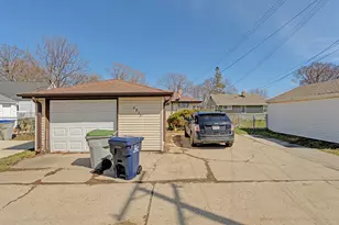 5935 N 71st St, Milwaukee, WI 53218 - Photo 7