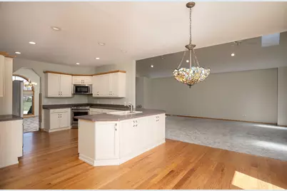 10215  83rd Pl, Pleasant Prairie, WI 53158 - Photo 7