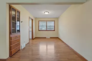 W5906 Valley Pkwy, Shelby, WI 54601 - Photo 9