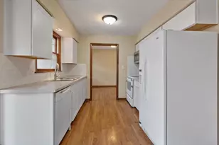 W5906 Valley Pkwy, Shelby, WI 54601 - Photo 5