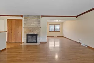 W5906 Valley Pkwy, Shelby, WI 54601 - Photo 11