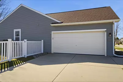 1418  Center St, Hartford, WI 53027 - Photo 39