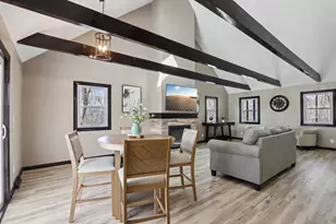 N87W36989 Mapleton Rd, Oconomowoc, WI 53066 - Photo 9