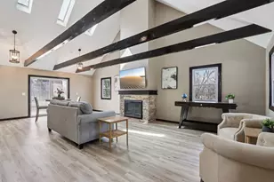 N87W36989 Mapleton Rd, Oconomowoc, WI 53066 - Photo 7