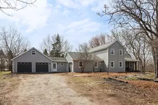 N87W36989 Mapleton Rd, Oconomowoc, WI 53066 - Photo 3