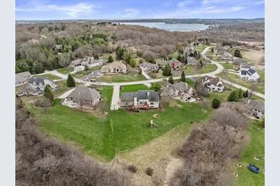 W282N4331  Somerset Ln, Delafield, WI 53072 - Photo 55