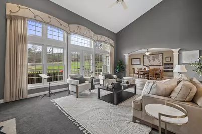 W282N4331  Somerset Ln, Delafield, WI 53072 - Photo 5