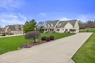 W282N4331 Somerset Ln, Delafield, WI 53072 - Photo 63