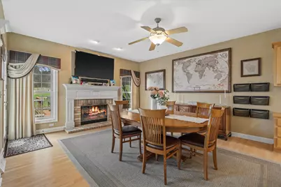 W282N4331  Somerset Ln, Delafield, WI 53072 - Photo 11