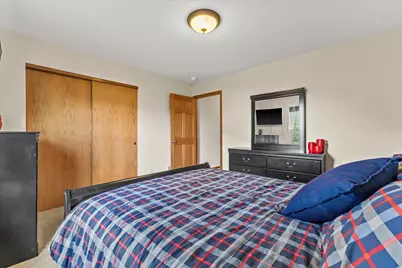 8316  Ivanhoe Pl, Sturtevant, WI 53177 - Photo 17