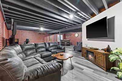 8316  Ivanhoe Pl, Sturtevant, WI 53177 - Photo 27