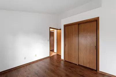 8247 S Legend Dr, Franklin, WI 53132 - Photo 17