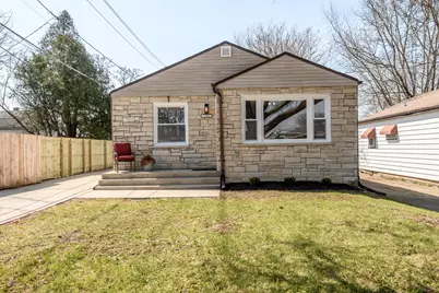 1363 S 91st St, West Allis, WI 53214 - Photo 31