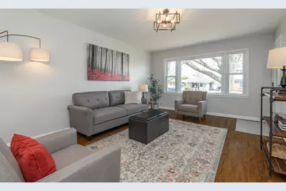 1363 S 91st St, West Allis, WI 53214 - Photo 7