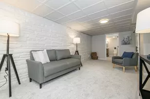 1363 S 91st St, West Allis, WI 53214 - Photo 25