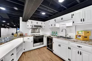 10525 N Fairway Ln, Mequon, WI 53092 - Photo 39